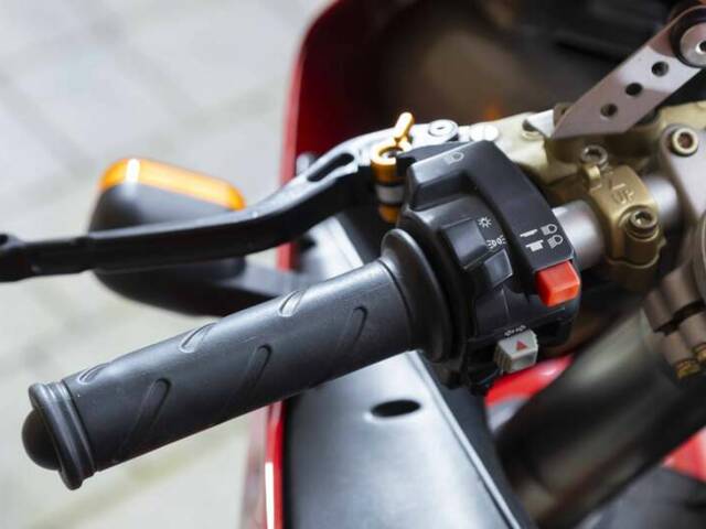 Ducati 996
