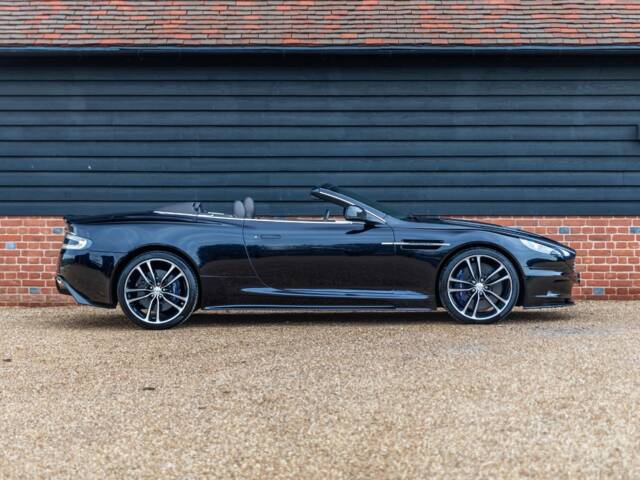 Aston Martin DBS Volante
