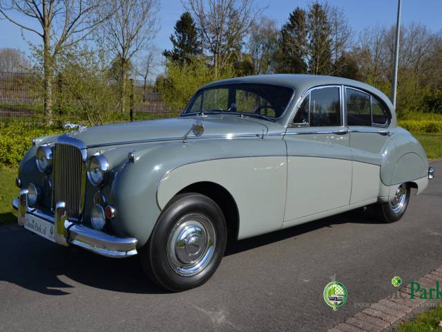 Jaguar Mk IX