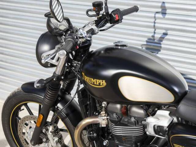 Triumph Street Twin Bonneville