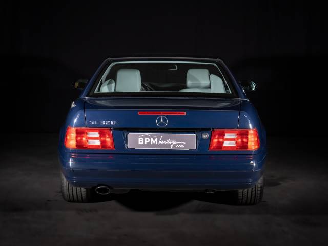 Mercedes-Benz SL 320