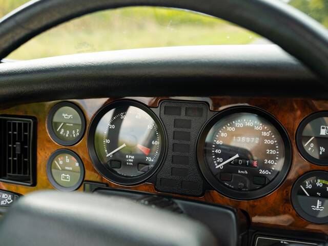 Daimler Double Six