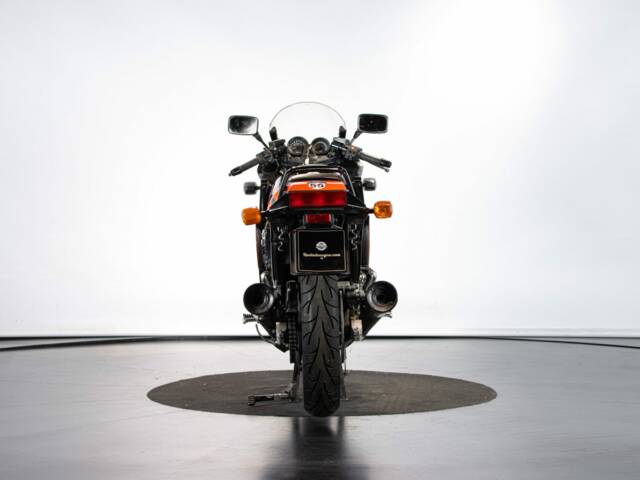 Kawasaki GPz 900 R Ninja