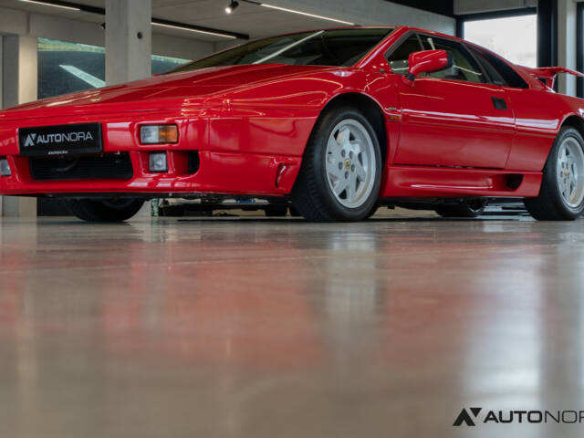Lotus Esprit SE