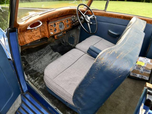 Rolls-Royce Silver Wraith