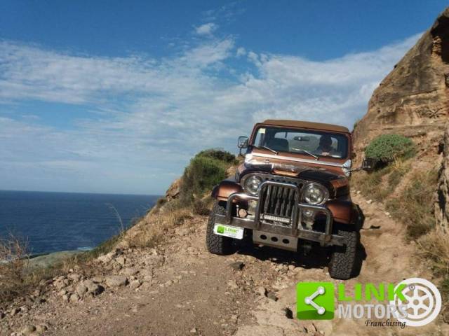 Jeep CJ-7 2.4L Diesel