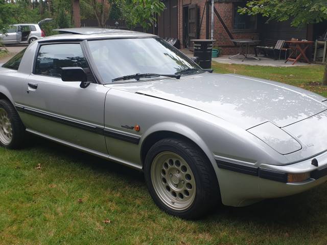 Bild 1/25 von Mazda RX-7 (1983)