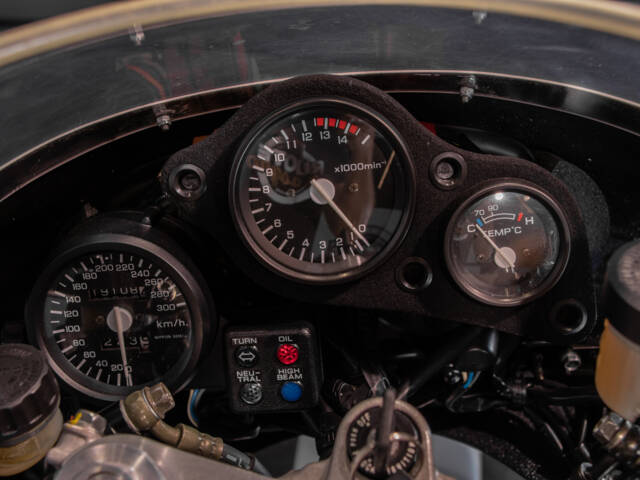 Honda VFR 750R RC 30