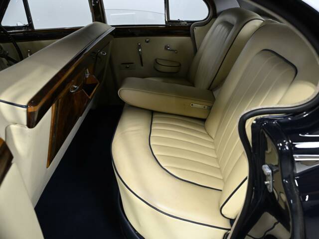 Jaguar Mk VIII