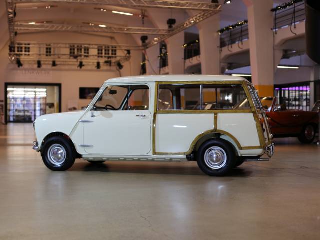 Image 1/56 of Morris Mini Traveller (1965)