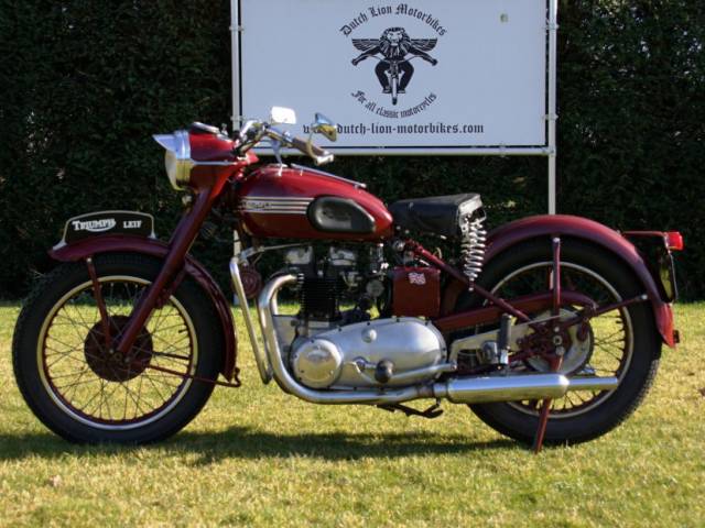Bild 1/27 von Triumph DUMMY (1953)