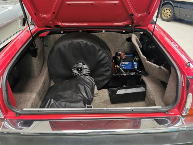 Jaguar XJ-S