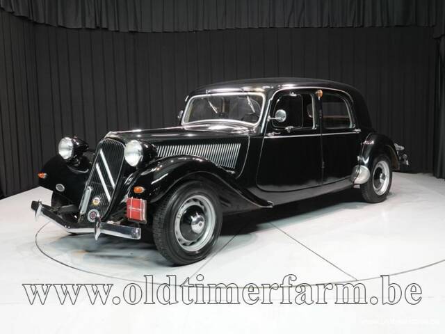 Image 1/15 de Citroën Traction Avant 11 BL (1947)