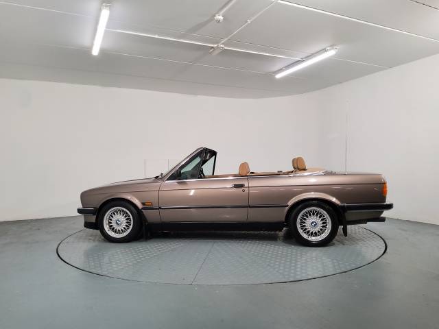 BMW 325i