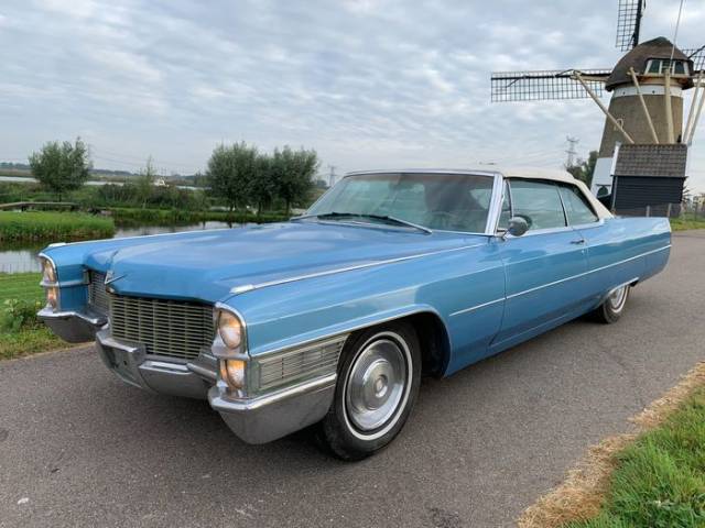 Image 1/9 of Cadillac 67 Coupe DeVille (1965)