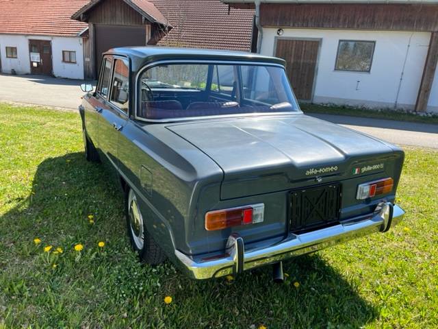 Alfa Romeo Giulia 1300 TI