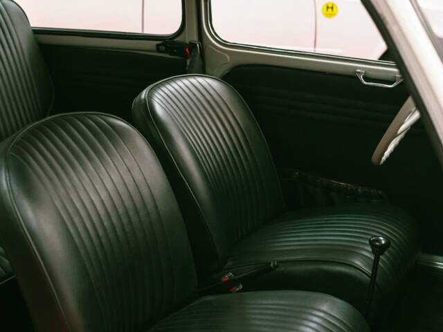 SEAT 600 D
