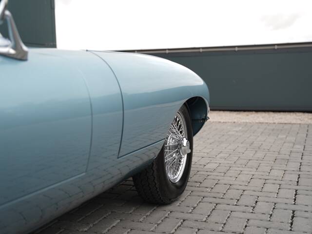 Jaguar E-Type 3.8