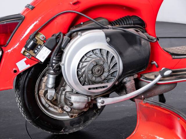 Piaggio Vespa 200 Rally