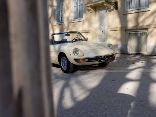 Alfa Romeo 2000 Spider Veloce