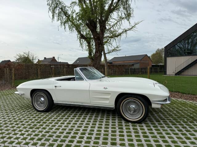 Chevrolet Corvette Sting Ray Convertible