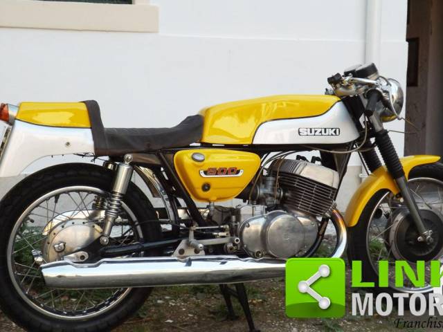 Image 1/9 de Suzuki DUMMY (1971)
