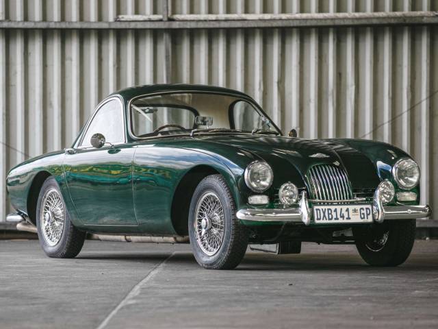 Image 1/26 of Morgan Plus 4 (1964)