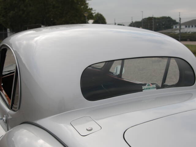 Jaguar XK 120 FHC
