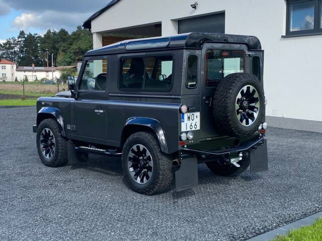 Land Rover Defender 90 Works V8 "70th Edition"