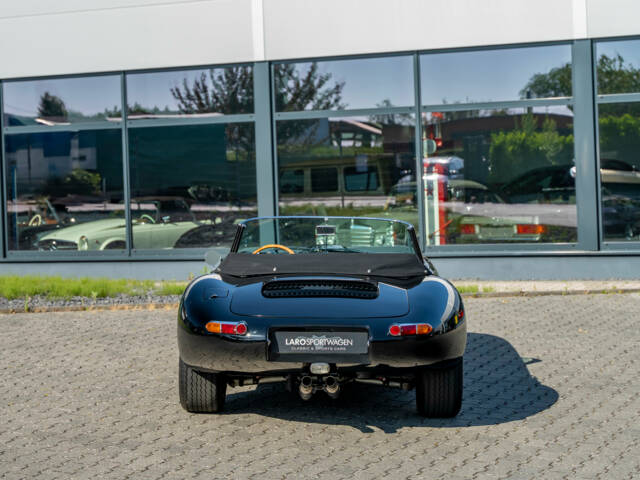 Jaguar E-Type 3.8