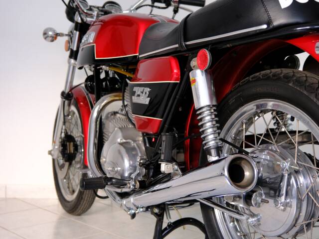 Ducati 750 GT