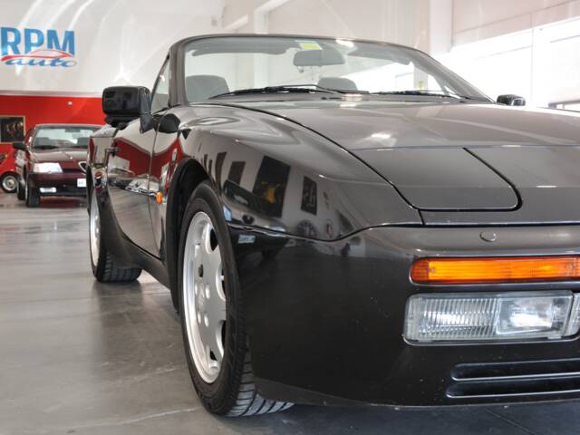 Porsche 944 S2