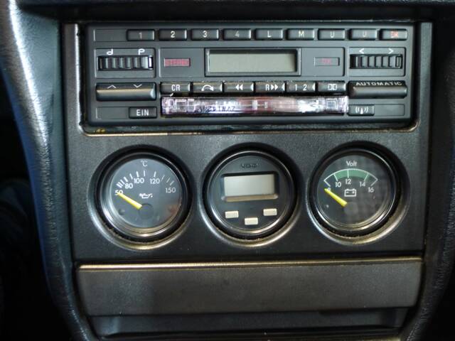 Mercedes-Benz 190 E 2.3-16