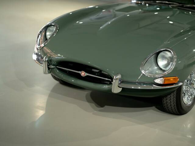 Jaguar E-Type 4.2