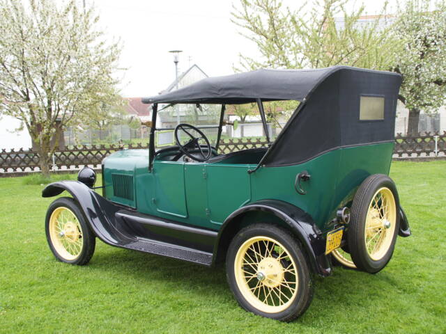 Ford Model T Touring