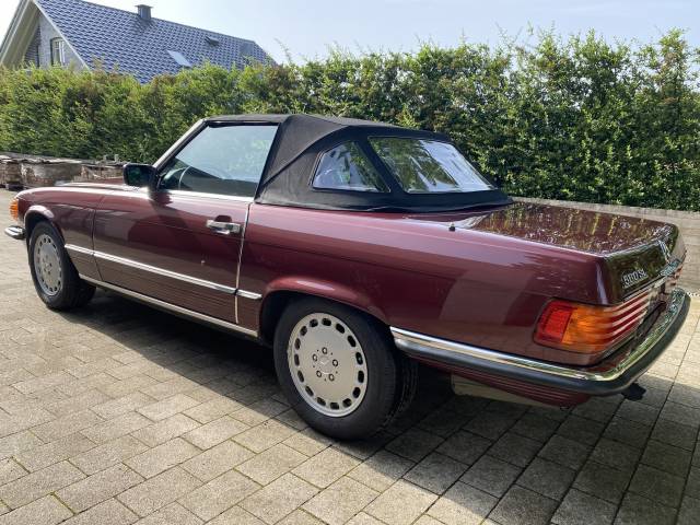 Mercedes-Benz SL-Class R 107 Classic Cars for Sale - Classic Trader