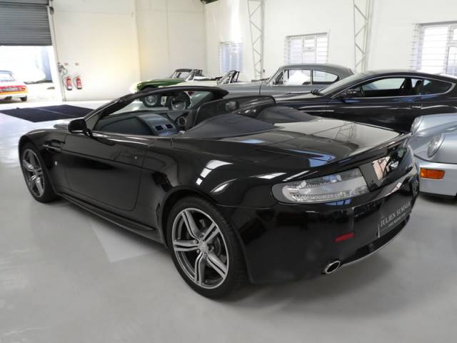 Aston Martin V8 Vantage