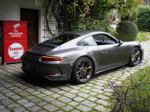 Immagine 1/21 di Porsche 911 GT3 Touring (2018)