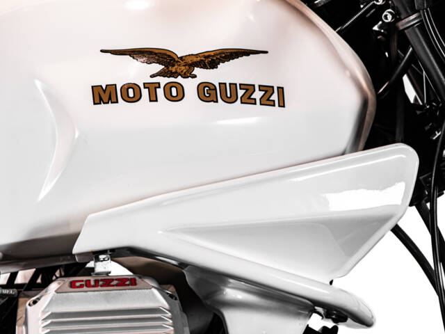 Moto Guzzi V 65 Lario