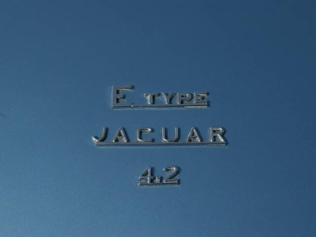 Jaguar E-Type 4.2