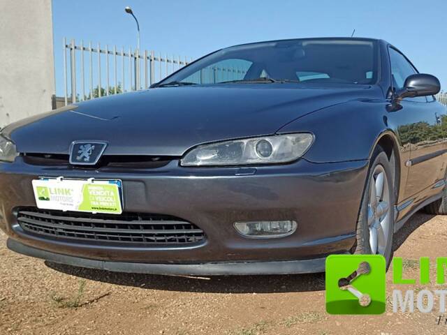 Bild 1/10 von Peugeot 406 Coupé 3.0 V6 (1999)