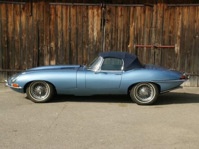 Jaguar E-Type 4.2