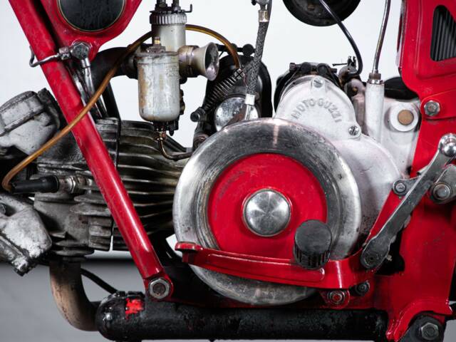 Moto Guzzi 250 SS