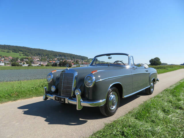 Imagen 1/23 de Mercedes-Benz 220 S Cabriolet (1957)