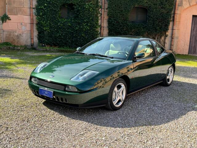 Image 1/26 de FIAT Coupé 2.0 20V Turbo (1996)