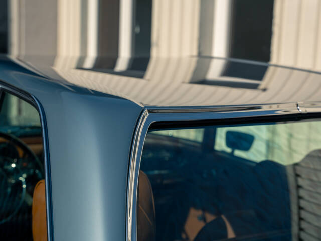Mercedes-Benz 280 SL