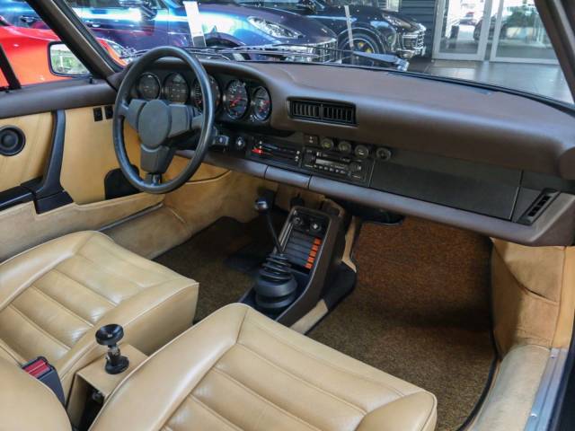 Porsche 911 Turbo 3.3