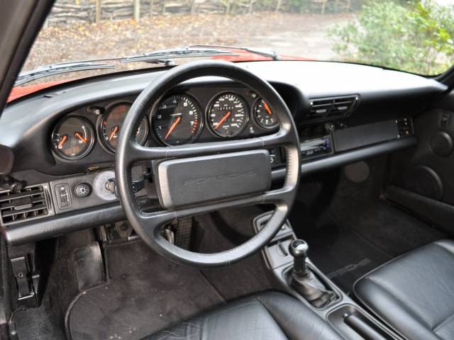 Porsche 911 Carrera 2
