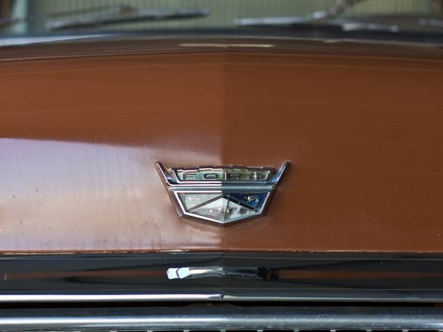 Ford Fairlane 500