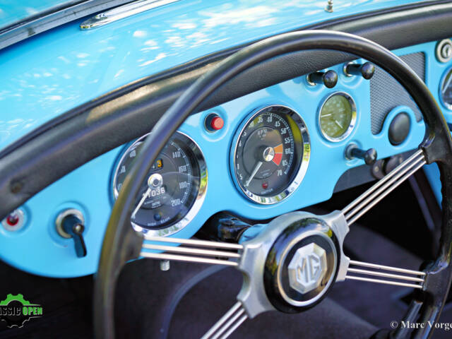 MG MGA 1500